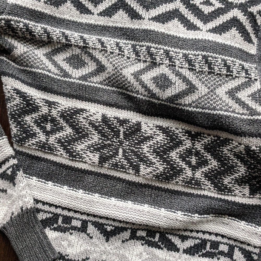Winter Pullover - Picture 5 of 6